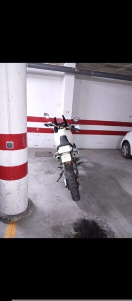 Honda Dominator 650