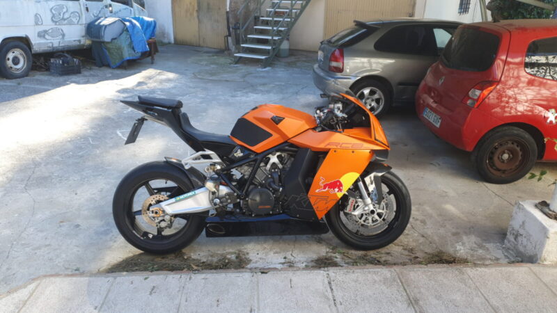 KTM RC8 impecable, muchos extras.